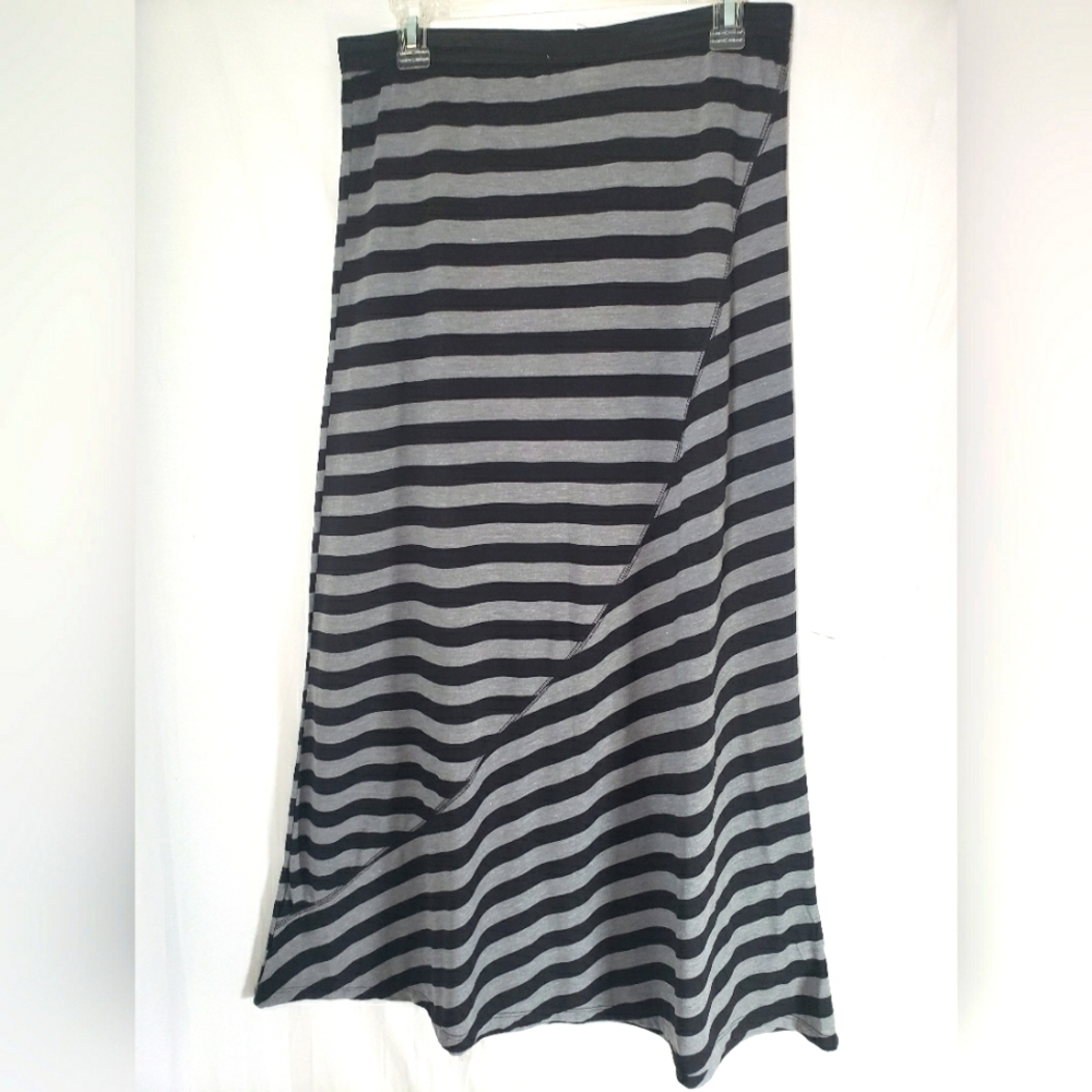 Derek Heart Black and Gray Striped Maxi Skirt Sz L